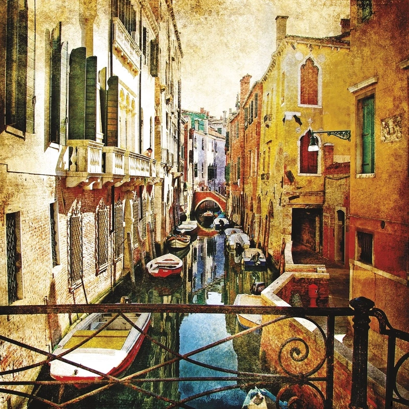 Фотообои на стену - венеция, узкий канал, лодки, мост, старинные здания, яркие фасады, балконы, отражения в воде, винтажный стиль, акварельный эффект, архитектура, ретро атмосфера, италия, городской пейзаж, для кухни, в прихожую, живописный вид, теплые оттенки, текстурный фон, уличная сцена