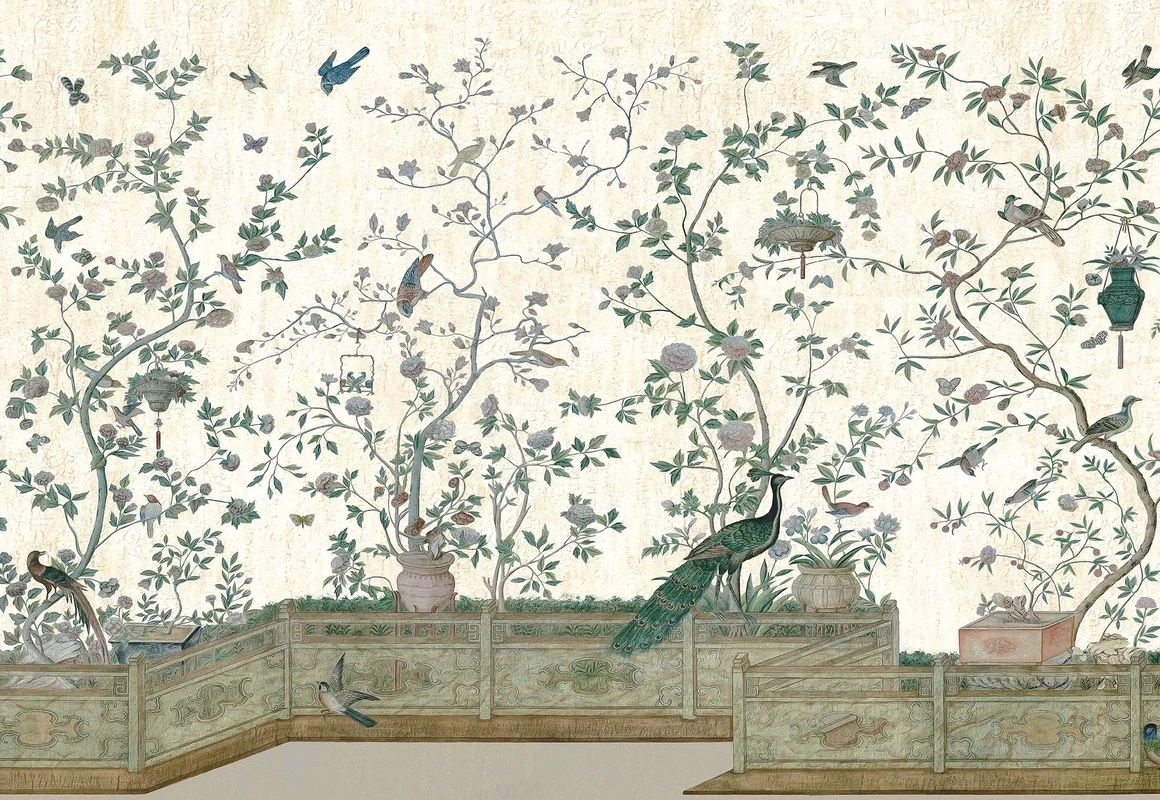 Фотообои на стену - шинуазри, павлин, птицы, цветы, зелёные листья, бежевый фон, восточный сад, декоративные деревья, фонарики, бабочки, классический орнамент, флора, фауна, для гостиной, для спальни