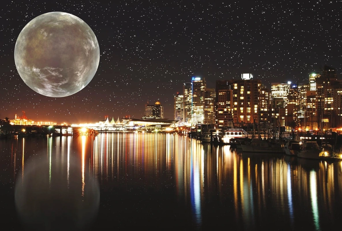 Фотообои и фрески на стену - улочки, города, ночной город, мегаполис, луна