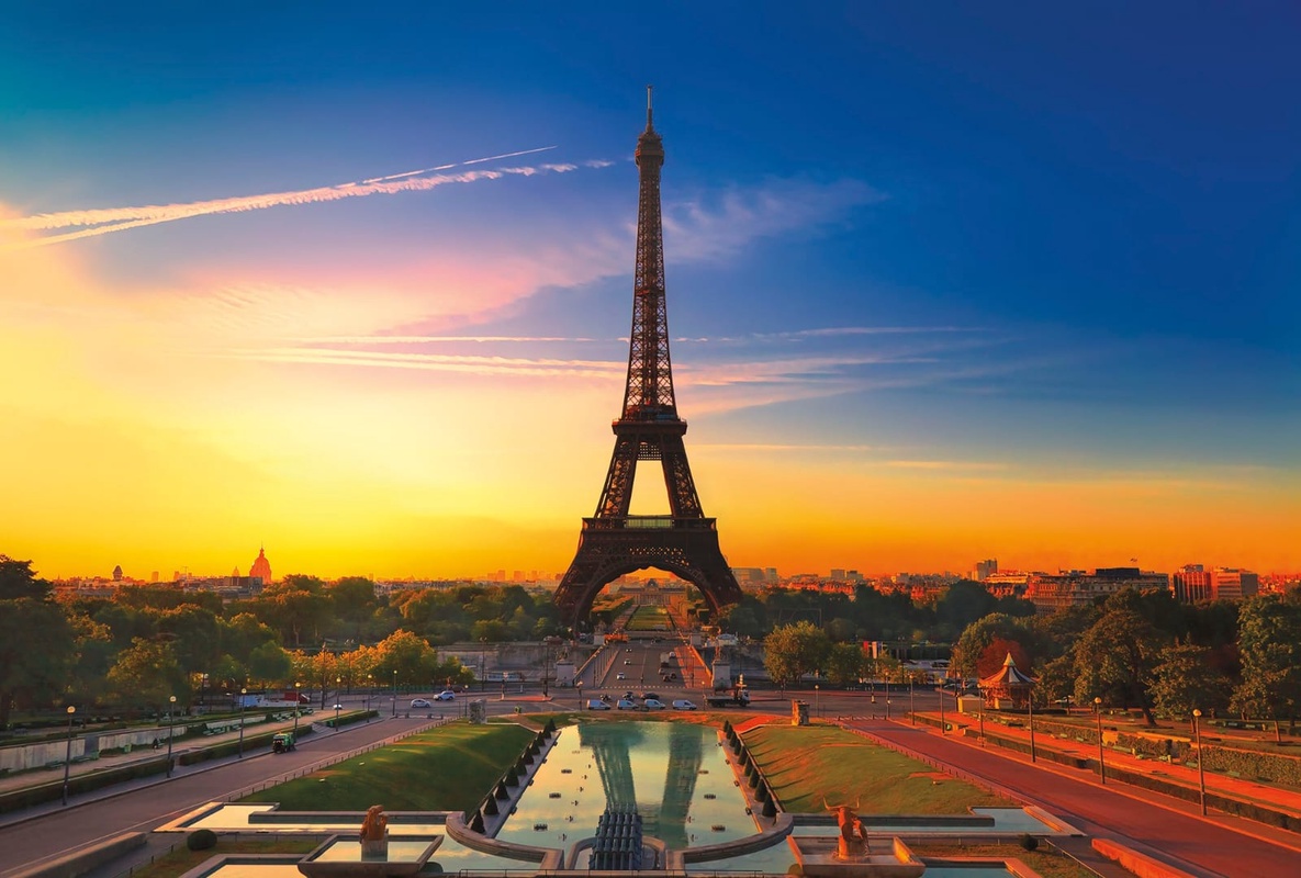 Фотообои и фрески на стену - улочки, города, эйфелева башня, вечернее небо