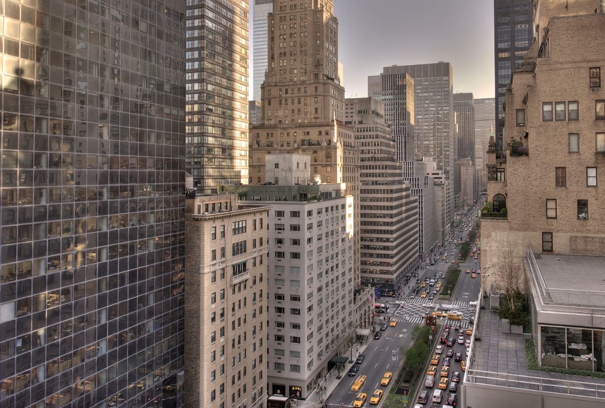 Фотообои и фрески на стену - в офис, город, мегаполис, вид из окна, бежевые