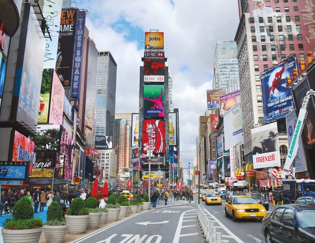 Фотообои на стену - в офис, мегаполис, яркие, разноцветные