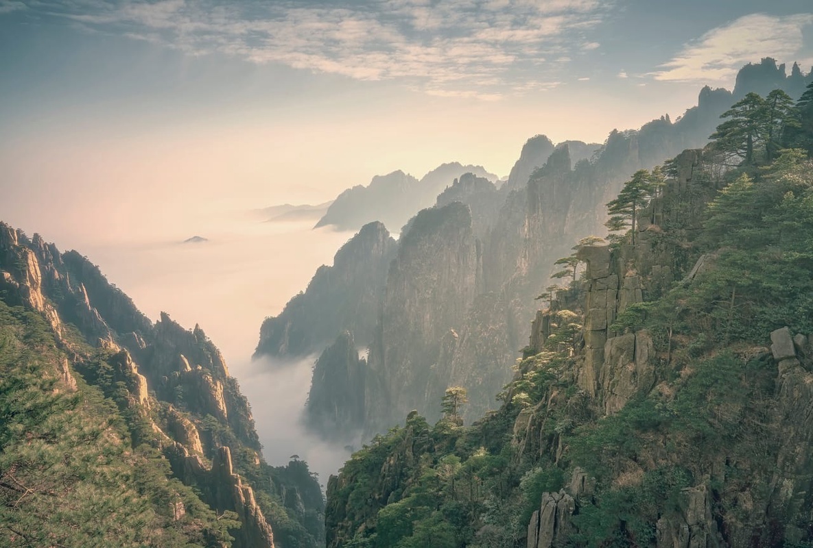 Фотообои и фрески на стену - пейзаж, горы, скалы, ущелье