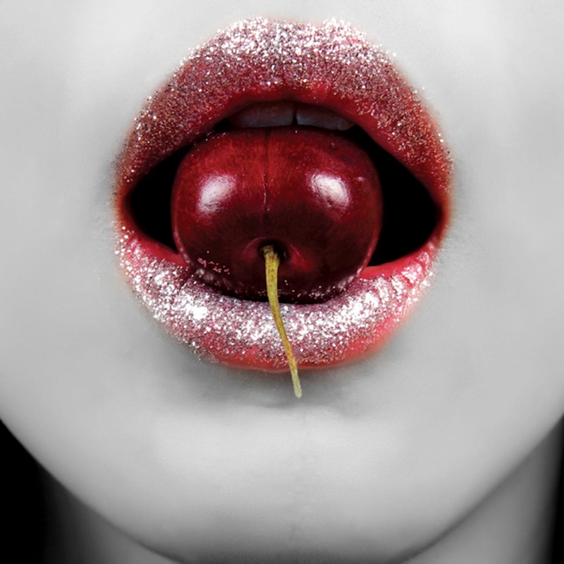 Фотообои и фрески на стену - молодежные, девушка, губы, рот