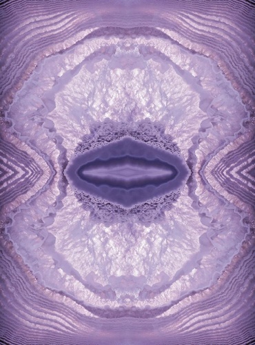 в ванную комнату, сиреневая, симметричная