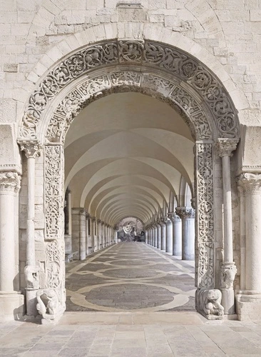 классика, архитектура, арка, коридор, расширяющие пространство, мрамор