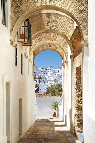 улочки, европейские, арка с видом на город