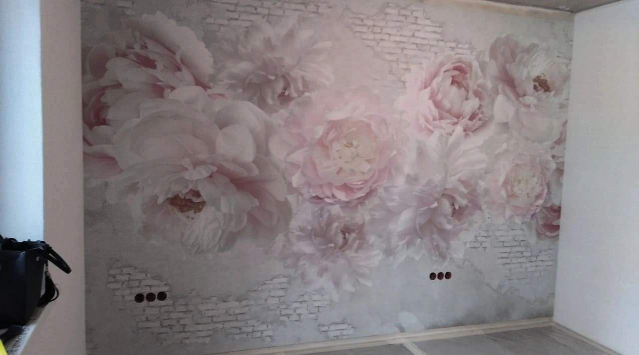 Фотообои и фрески в интерьере - наши работы, выполненные, на кирпиче, белые, розовые, крупные, во всю стену